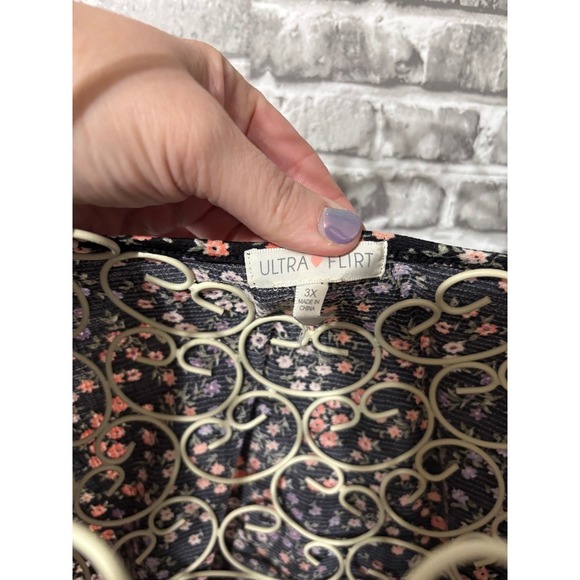 Ultra Flirt Floral Dress Size 3x - Picture 3 of 3
